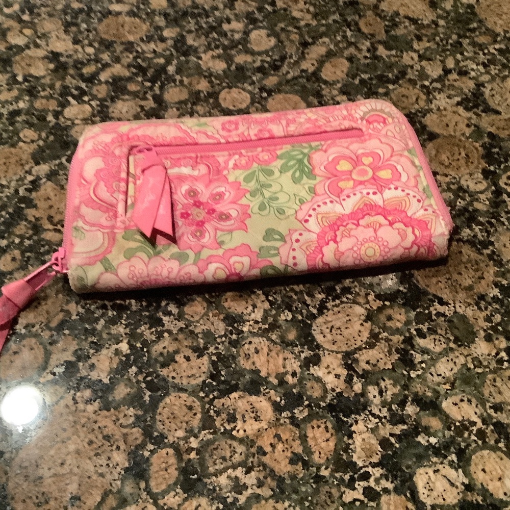 VERA BRADLEY WRISTLET WALLET PINK